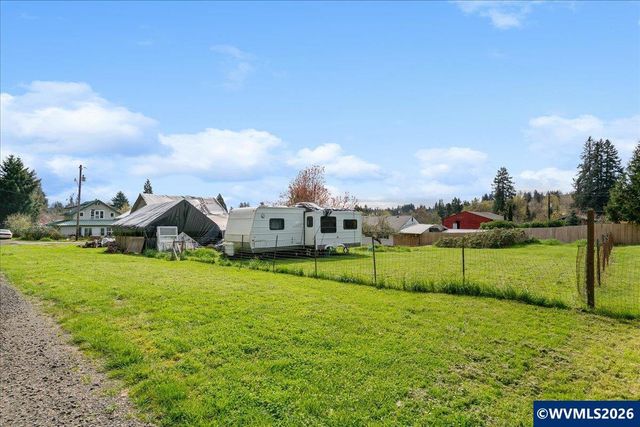 153 3rd St, Falls City, OR 97344