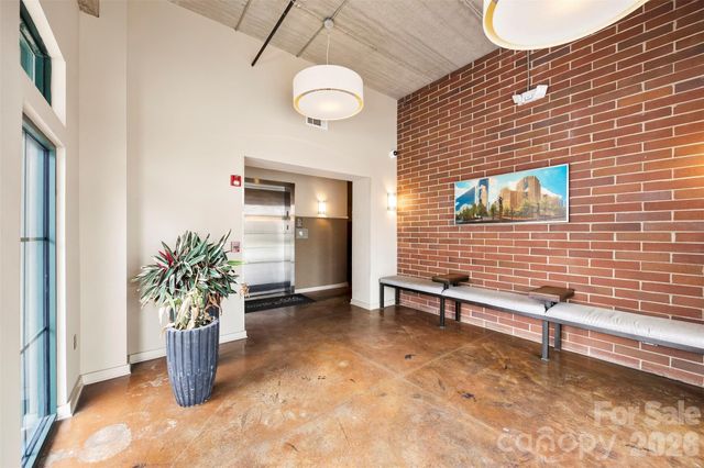 626 N Graham Street 205, Charlotte, NC 28202