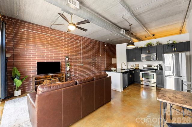 626 N Graham Street 205, Charlotte, NC 28202