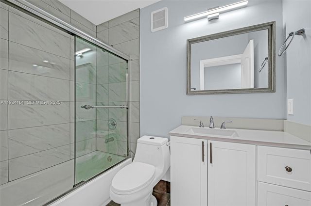 3197 SW 128th Way 135, Miramar, FL 33027