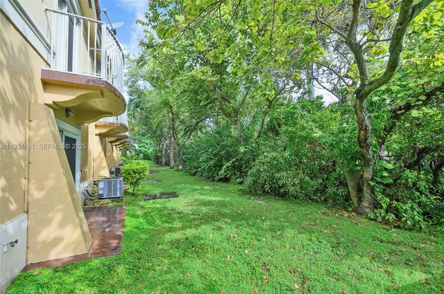 3197 SW 128th Way 135, Miramar, FL 33027