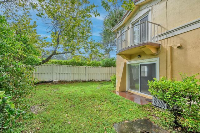 3197 SW 128th Way 135, Miramar, FL 33027