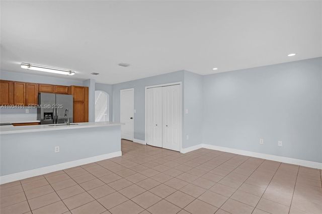 3197 SW 128th Way 135, Miramar, FL 33027