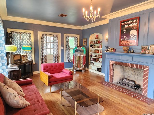 1532 HICKS AVE, San Antonio, TX 78210