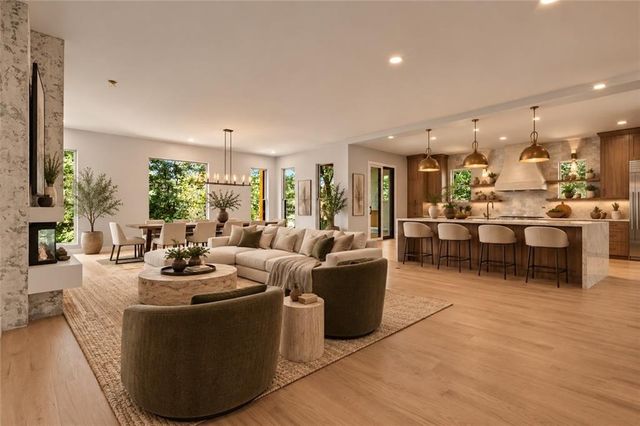 233 Brookcliff Trace, Marietta, GA 30068