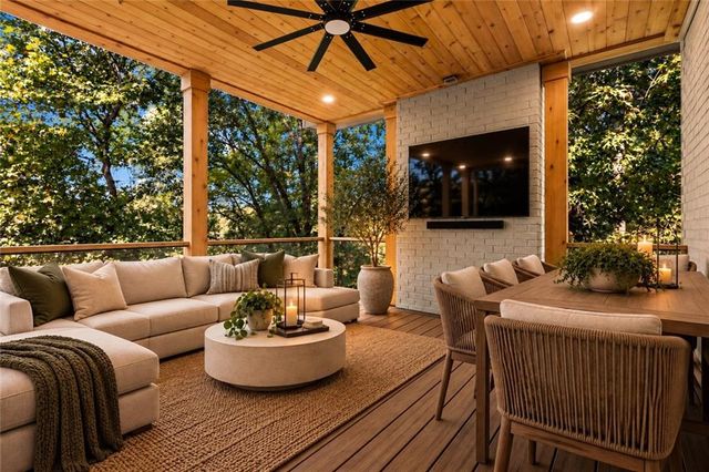 233 Brookcliff Trace, Marietta, GA 30068