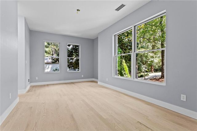 233 Brookcliff Trace, Marietta, GA 30068
