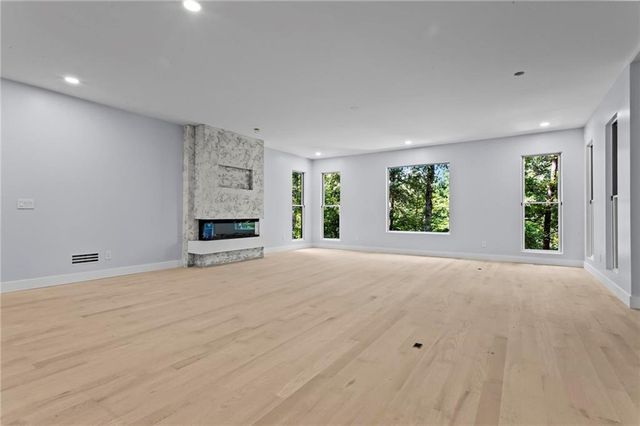 233 Brookcliff Trace, Marietta, GA 30068