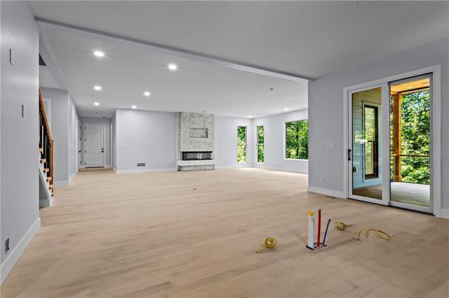 233 Brookcliff Trace, Marietta, GA 30068
