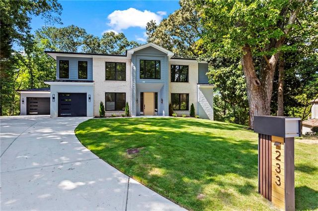 233 Brookcliff Trace, Marietta, GA 30068