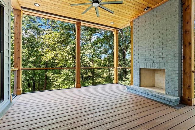 233 Brookcliff Trace, Marietta, GA 30068