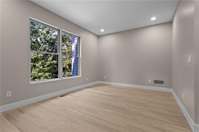 233 Brookcliff Trace, Marietta, GA 30068