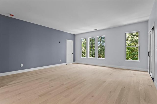 233 Brookcliff Trace, Marietta, GA 30068