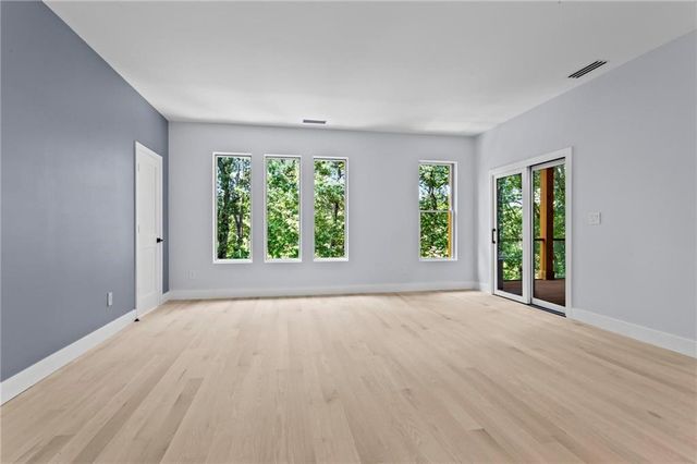 233 Brookcliff Trace, Marietta, GA 30068