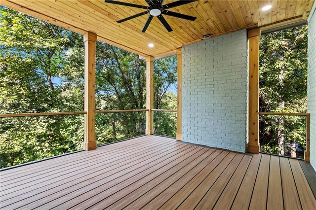 233 Brookcliff Trace, Marietta, GA 30068