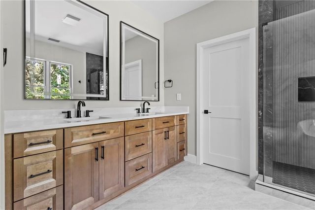 233 Brookcliff Trace, Marietta, GA 30068