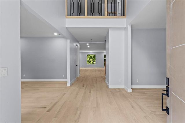 233 Brookcliff Trace, Marietta, GA 30068