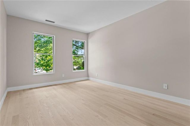 233 Brookcliff Trace, Marietta, GA 30068
