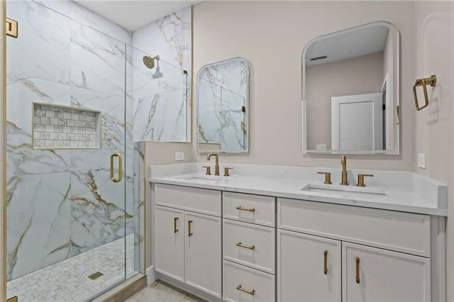 233 Brookcliff Trace, Marietta, GA 30068