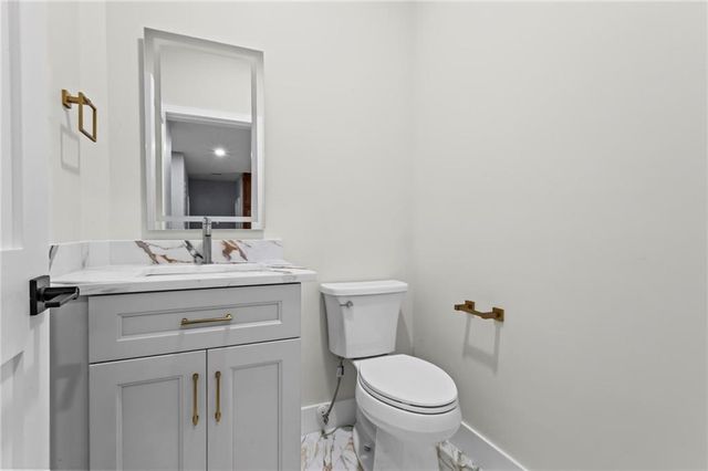 233 Brookcliff Trace, Marietta, GA 30068
