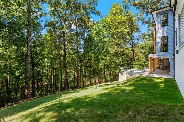 233 Brookcliff Trace, Marietta, GA 30068