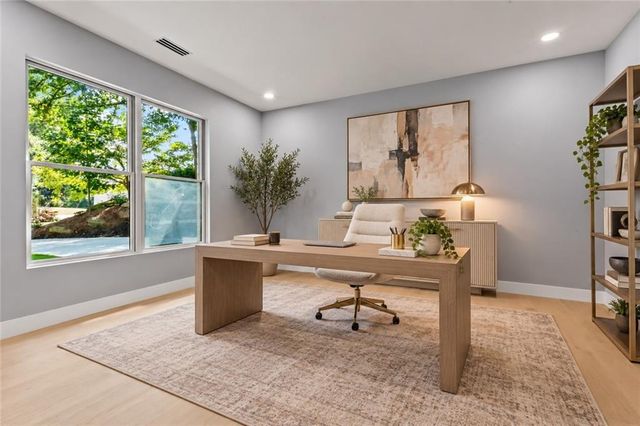 233 Brookcliff Trace, Marietta, GA 30068