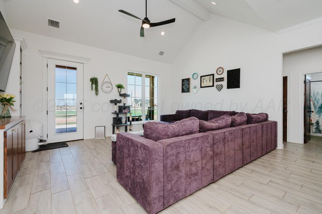 800 E CEMETERY Road, Canyon, TX 79015