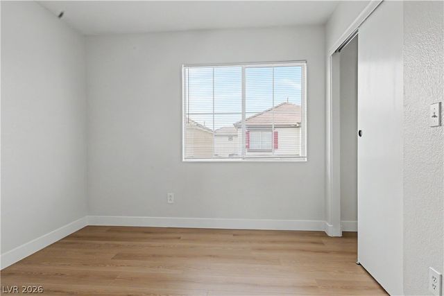 5162 Paradise Skies Avenue, Las Vegas, NV 89156