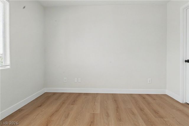 5162 Paradise Skies Avenue, Las Vegas, NV 89156