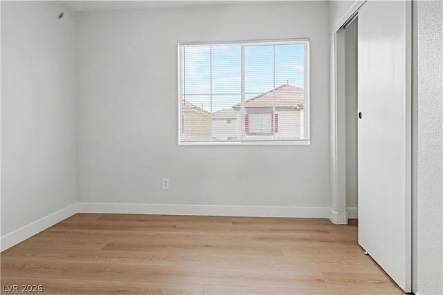 5162 Paradise Skies Avenue, Las Vegas, NV 89156