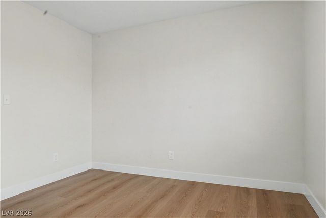 5162 Paradise Skies Avenue, Las Vegas, NV 89156