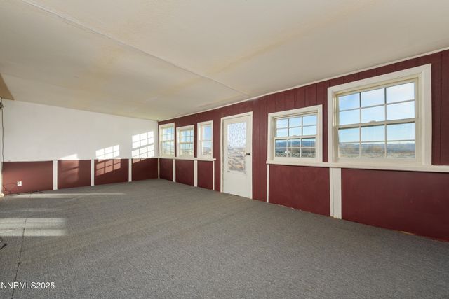 2595 E 4th Street, Silver Springs, NV 89429