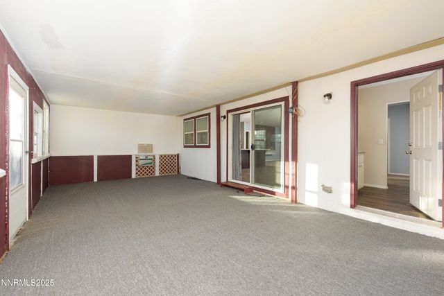 2595 E 4th Street, Silver Springs, NV 89429