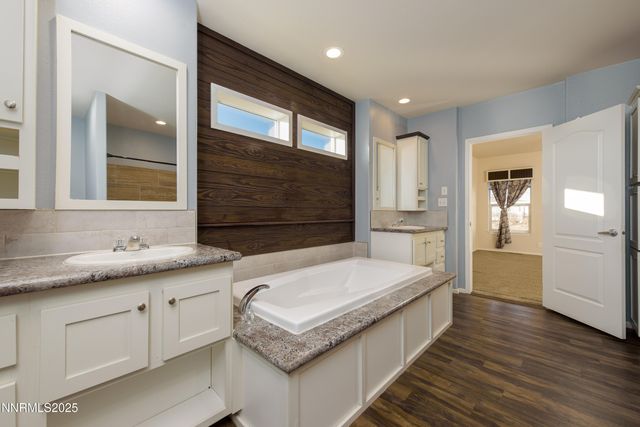 2595 E 4th Street, Silver Springs, NV 89429