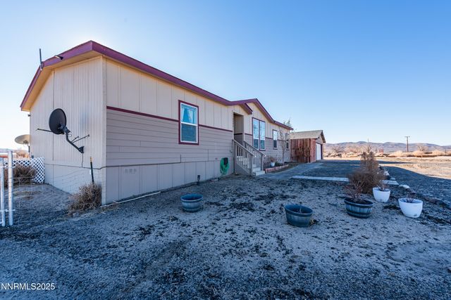 2595 E 4th Street, Silver Springs, NV 89429