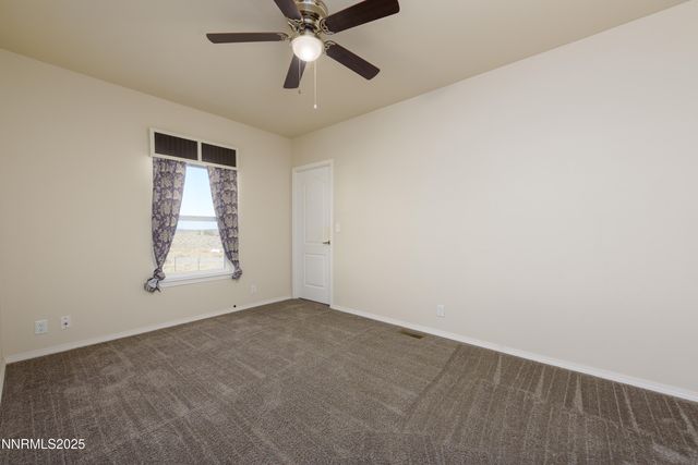 2595 E 4th Street, Silver Springs, NV 89429