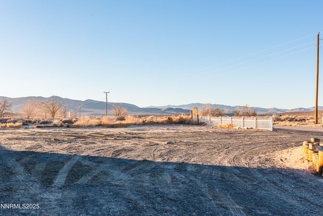 2595 E 4th Street, Silver Springs, NV 89429