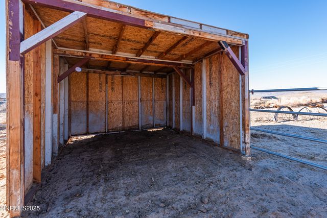 2595 E 4th Street, Silver Springs, NV 89429