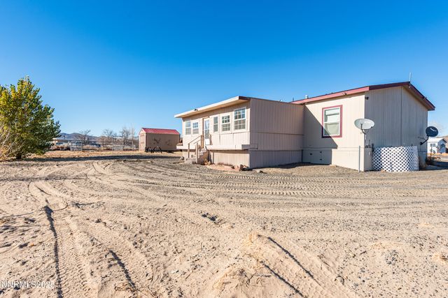 2595 E 4th Street, Silver Springs, NV 89429