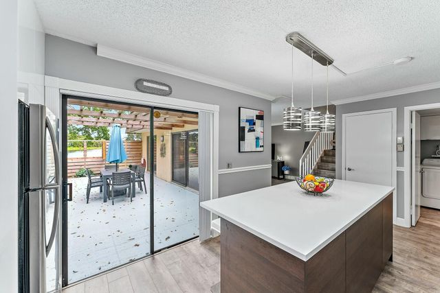 411 4 Terrace, Palm Beach Gardens, FL 33418