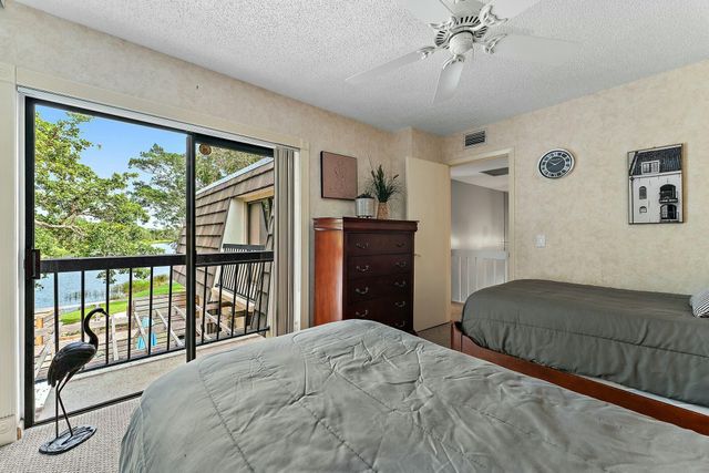 411 4 Terrace, Palm Beach Gardens, FL 33418