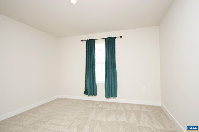 127 VIRGINIA AVE, Palmyra, VA 22963