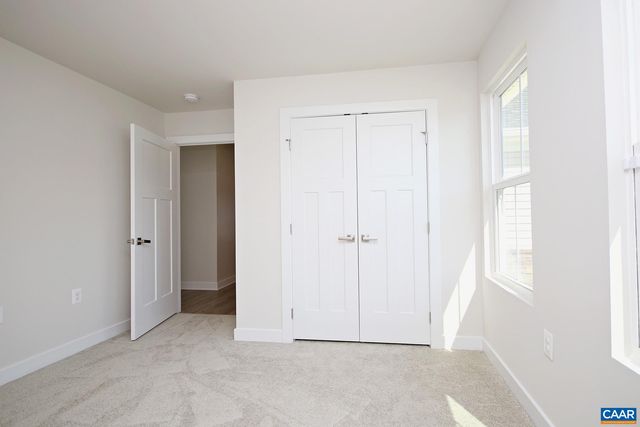 127 VIRGINIA AVE, Palmyra, VA 22963