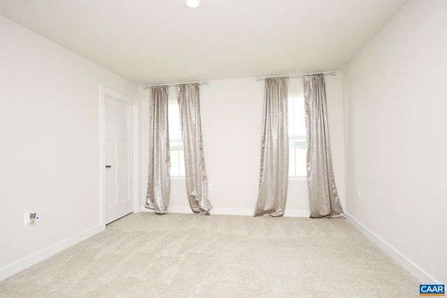 127 VIRGINIA AVE, Palmyra, VA 22963