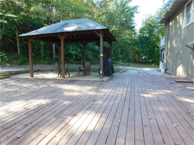 971 Mountain Cove Road, Dahlonega, GA 30533