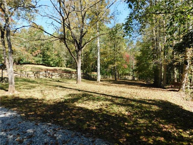 971 Mountain Cove Road, Dahlonega, GA 30533