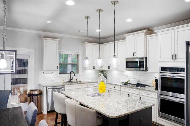 2186 Hamilton Lake Parkway, Buford, GA 30519