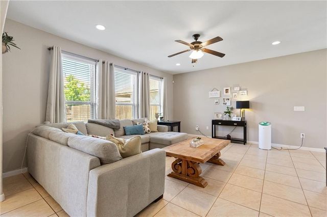 2337 Muzzie LN, Leander, TX 78641