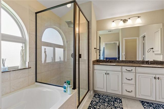 2337 Muzzie LN, Leander, TX 78641
