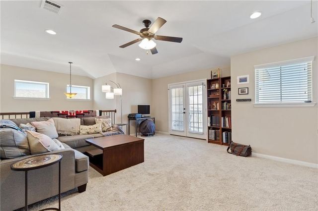 2337 Muzzie LN, Leander, TX 78641